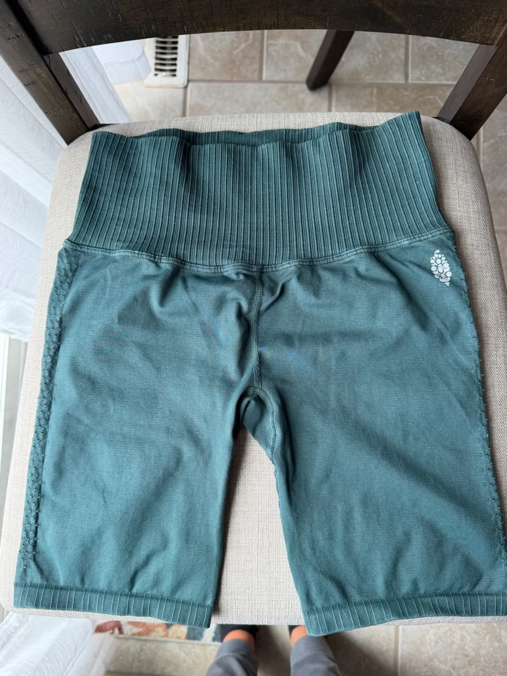 Women’s high-Waist Ribbed Shorts in Teal Green